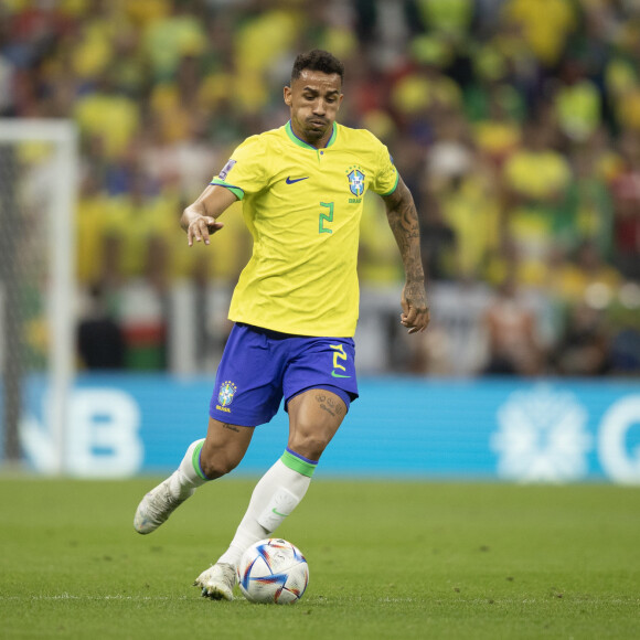 Danilo também está passando por fisioterapia