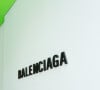 Balenciaga pontuou que Lotta Volkova não faz mais parte da equipe desde 2017 e não tem qualquer relação com as campanhas polêmicas