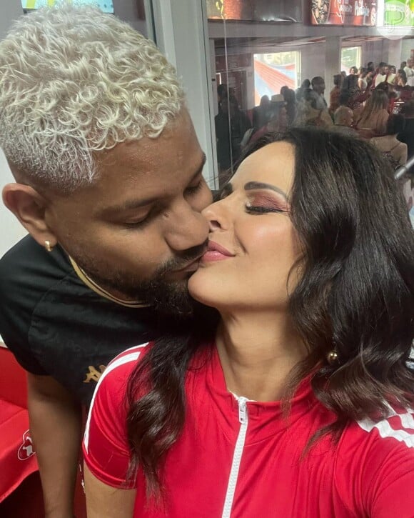 Público torce pelo casal e constantemente lembra o passado de Viviane Araújo com o cantor Belo