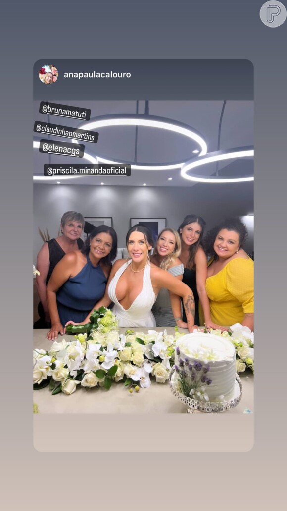 Noiva de Thiago Oliveira, do 'É de Casa', Bruna Matuti posa com grupo de amigas em casamento