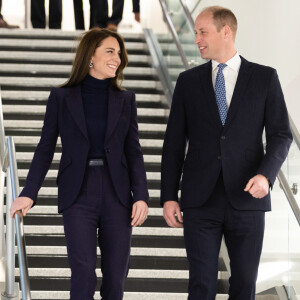 Kate Middleton desembarcou nos EUA com conjunto Alexander McQueen