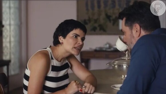 Leonor (Vanessa Giácomo) questiona Moretti (Rodrigo Lombardi) na novela 'Travessia': 'Você veio aqui pra me dizer isso? Que eu não vou trabalhar com o Guerra (Humberto Martins)?'