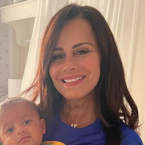 Na Copa do Mundo, filho de Viviane Araujo encantou com uma camisa da Seleção Brasileira