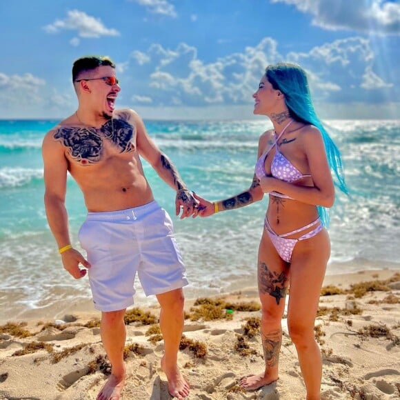 Bia Miranda disse que namoro de Thomaz Costa e Tati Zaqui é fake