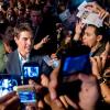 Tom Cruise conversa com os fãs