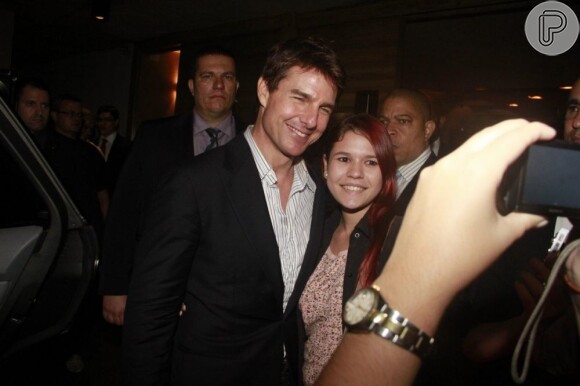 Tom Cruise posa com outra fã