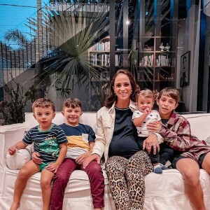 Leticia e Juliano Cazarré são pais de cinco filhos: além de Maria Guilhermina, o casal tem Vicente, Inácio, Gaspar e Maria Madalena