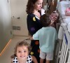 Filhos de Juliano Cazarré visitaram a irmã caçula, internada na UTI no Rio de Janeiro