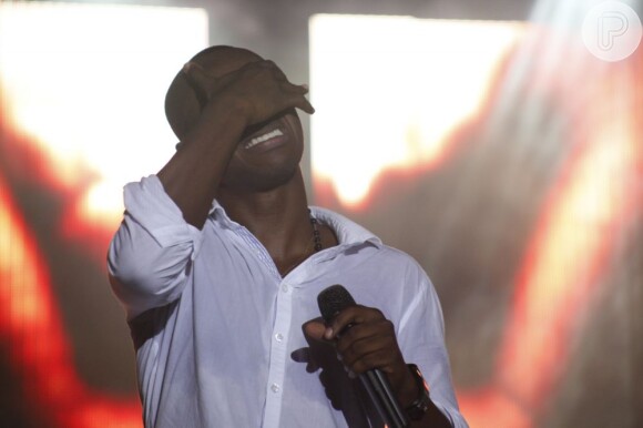 O cantor Thiaguinho não segurou as lágrimas durante o show (Foto: Vinícius Eduardo)