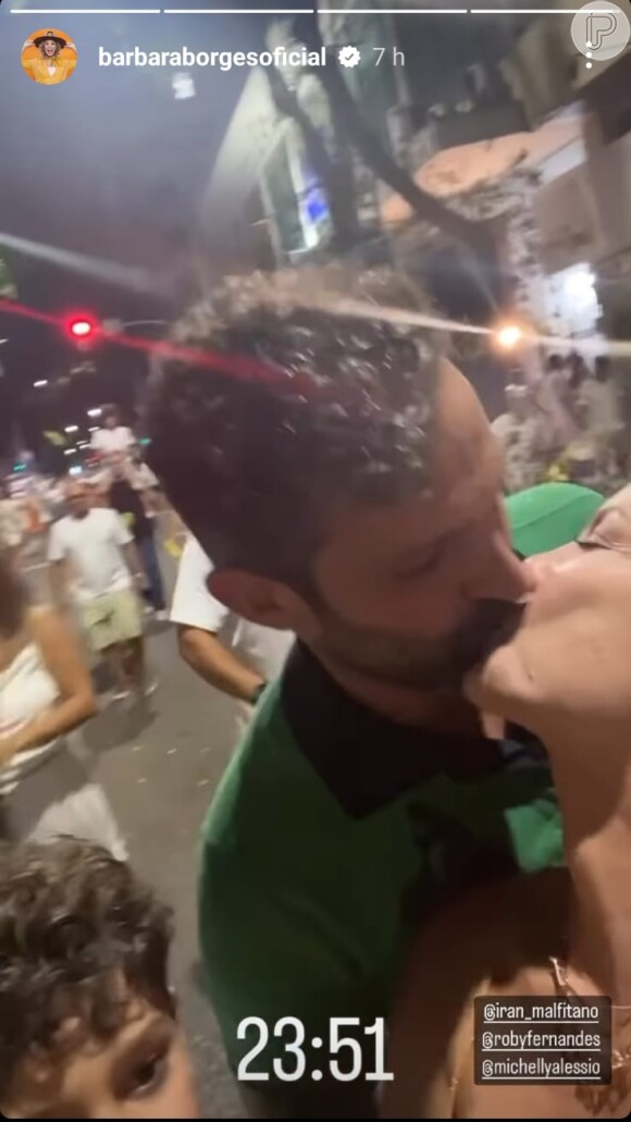 Bárbara Borges e Iran Malfitano dão beijão em primeiro Réveillon juntos após 'A Fazenda'