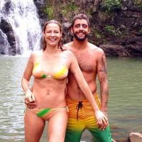 Luana Piovani publica foto de biquíni ao lado do marido, Pedro Scooby: 'Energia'