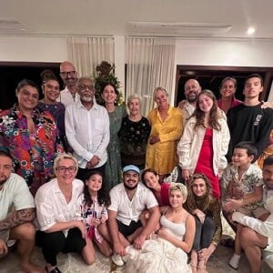 Preta Gil em foto de Natal com a família poucos dias antes de ser internada