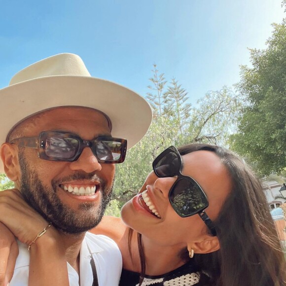 Modelo Joana Sanz se manifestou através das redes sociais depois da detenção de Daniel Alves