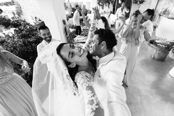 Daniel Alves e a modelo Joana Sanz são casados desde 2017