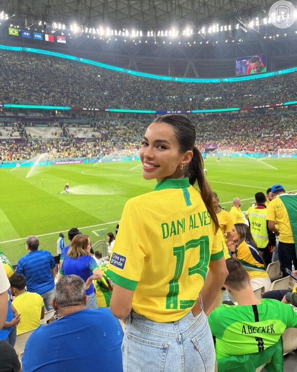 A modelo Joana Sanz, mulher de Daniel Alves, viu a Copa do Mundo do Catar de pertinho