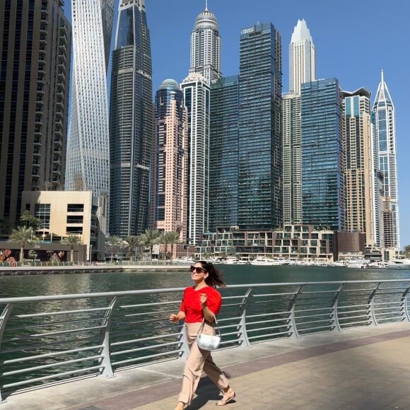 Sabrina Petraglia está morando em Dubai com a família