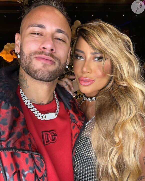 Neymar não abre mão de joias customizadas 