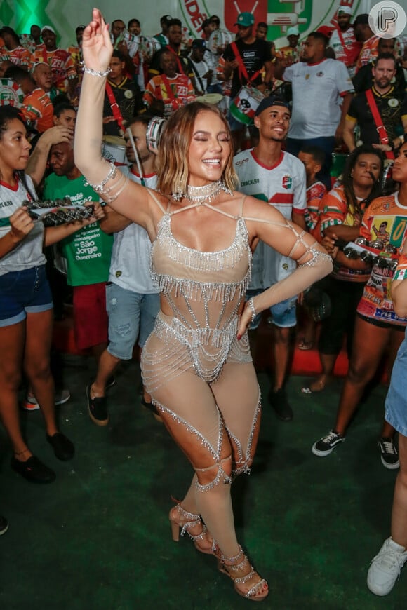 Paolla Oliveira estreou novo visual em ensaio da Grande Rio para o Carnaval 2023