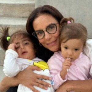 Ivete Sangalo engravidou aos 45 anos das filhas gêmeas, Helena e Marina