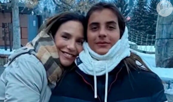 Filho de Ivete Sangalo, Marcelo surpreendeu ao posar com a mãe