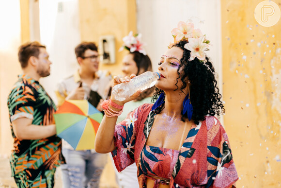 Beba água no Carnaval! A hidratação é essencial para a folia