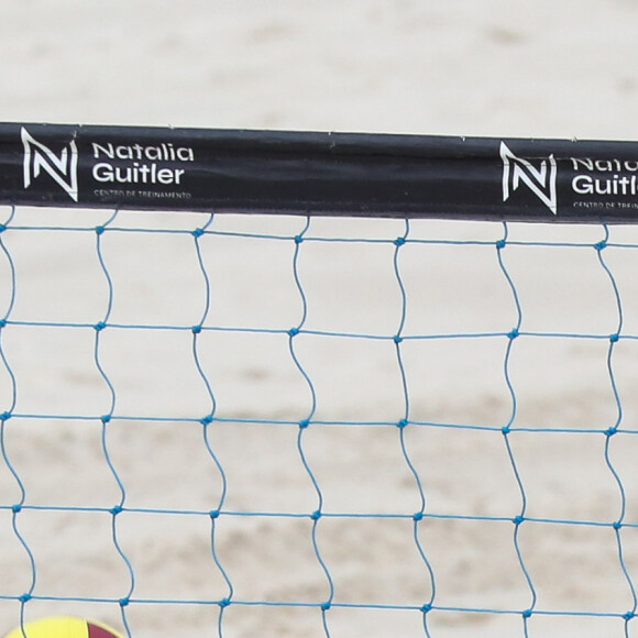 Jade Picon mostrou toda a evolução no treino de futevôlei