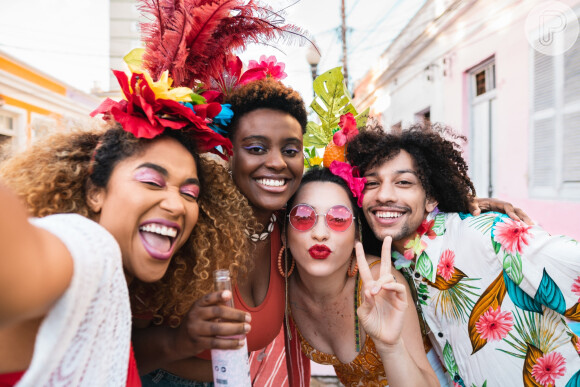 No Carnaval, o signo de Gêmeos é criativo na hora do romance