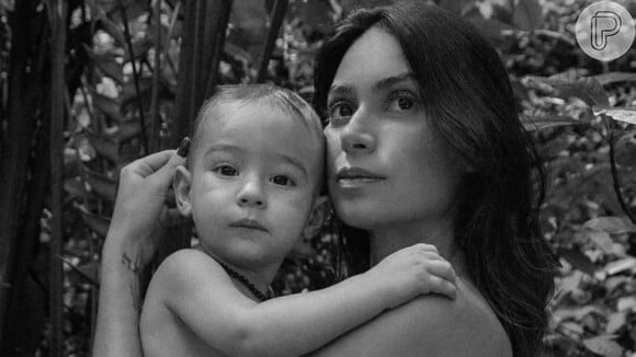 Thaila Ayala rebateu críticas por fotos nua com o filho