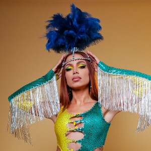 No Carnaval, Anitta também quis valorizar as mulheres comuns que têm batalhas cotidianas