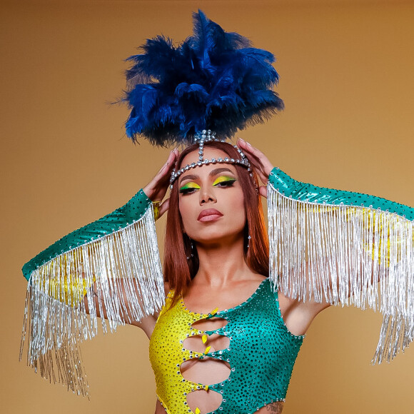 No Carnaval, Anitta também quis valorizar as mulheres comuns que têm batalhas cotidianas