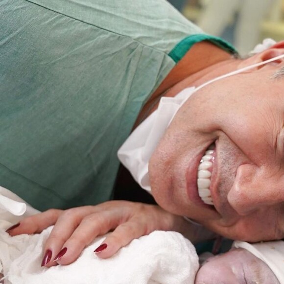 Claudia Raia deu à luz Luca no dia 11 de fevereiro de 2023