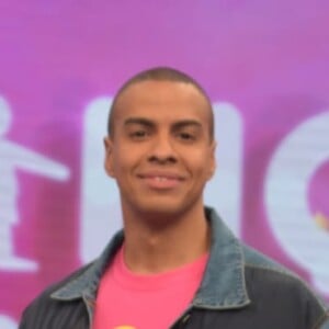 Apresentador do 'É de Casa', o jornalista esportivo Thiago Oliveira está no time do 'Dança dos Famosos 2023'