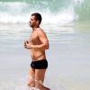 Carmo Dalla Vecchia exibe boa forma durante corrida pela praia de Ipanema, na Zona Sul do Rio de Janeiro
