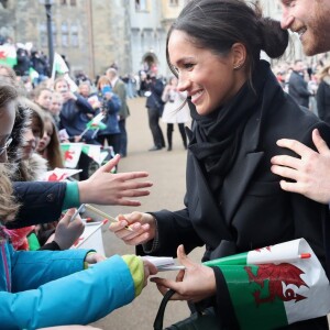 'Meghan provavelmente disse a ele [Harry] que não poderá ficar ao seu lado se ele decidir ir', disse Paul Burrell em entrevista ao tabloide Closer Magazine