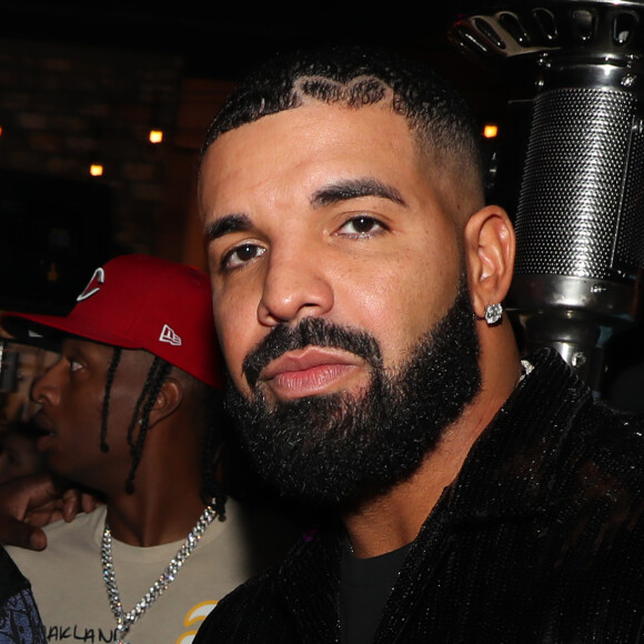 Drake já havia recebido o cachê milionário antecipadamente