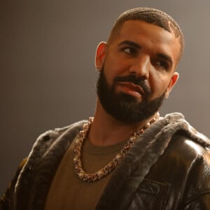 Polêmica com Drake: artistas internacionais costumam solicitar o pagamento do cachê na íntegra para confirmar o show