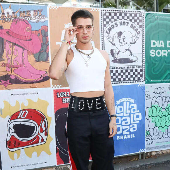 João Guilherme roubou a cena no Lollapalooza com um cropped