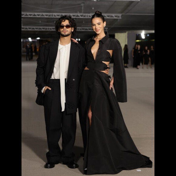 Bruna Marquezine revelou que Xolo Maridueña é um de seus melhores amigos