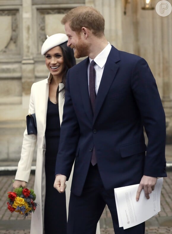 O rumor de que Meghan e Harry teriam cobrado para comparecer à coroação vai de encontro a outro boato recente envolvendo dinheiro