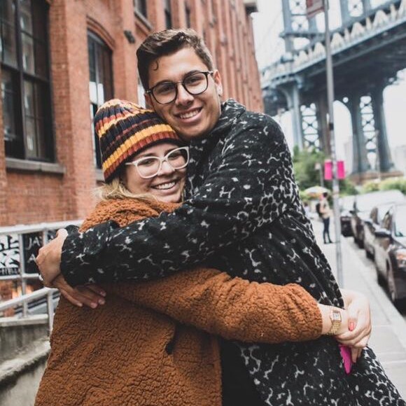 João Gustavo disponibilizou um canal para recolher denúncias sobre os suspeitos de divulgar as fotos de Marília Mendonça