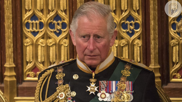 'Charles queria dizer que Meghan não era bem-vinda; mas ele não podia dizer isso a Harry', disse especialista real