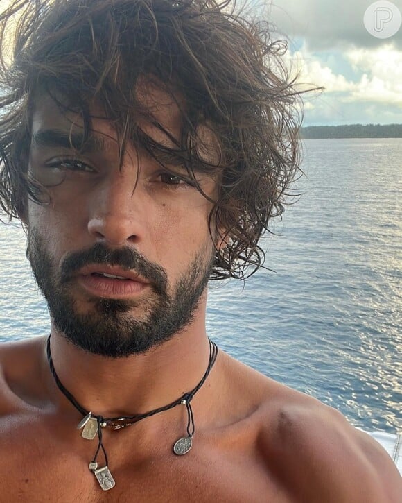 Marlon Teixeira já mora fora do Brasil, mas passou janeiro e fevereiro no país pertinho de Grazi Massafera