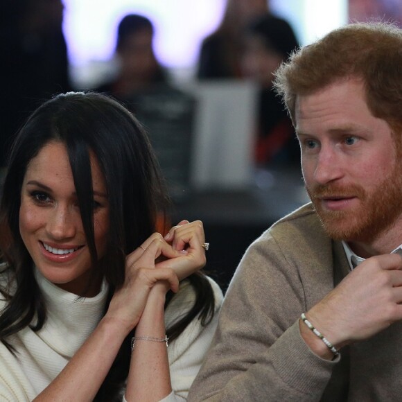 Meghan Markle não vai comparecer à coroação de Rei Charles III, enquanto Príncipe Harry está confirmado