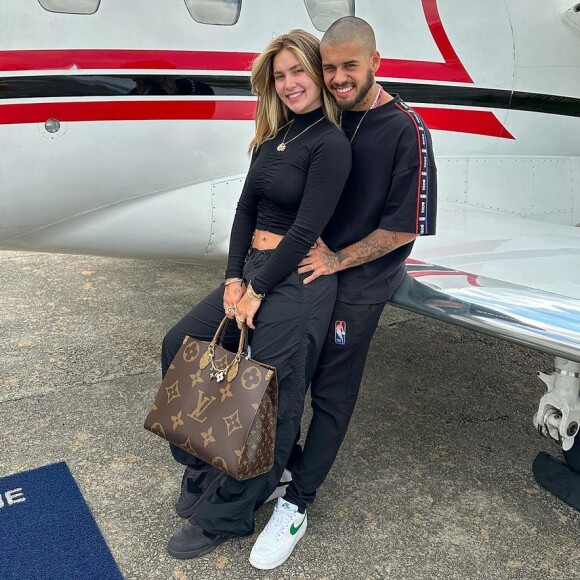 Virgínia Fonseca deu  um avião particular para o marido, Zé Felipe