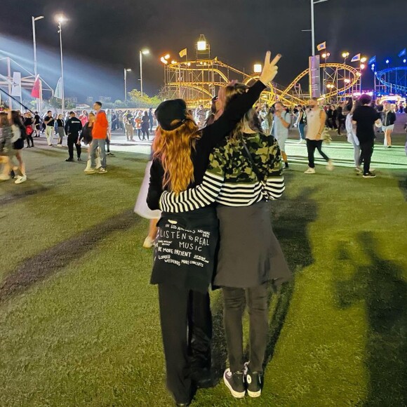 Fernanda Souza mantém discrição na relação com Eduarda Porto