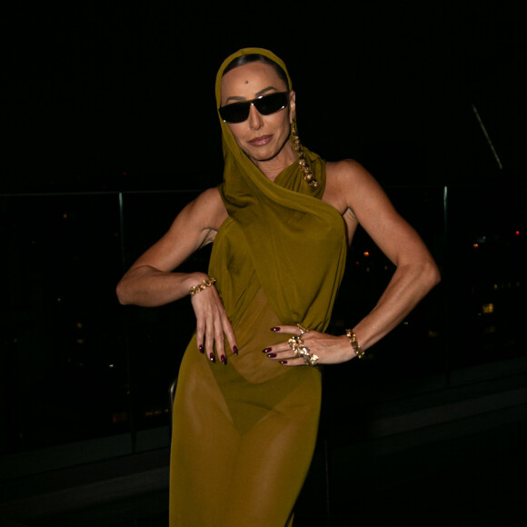 Sabrina Sato explicou troca de likes com Cauã Reymond nas redes sociais