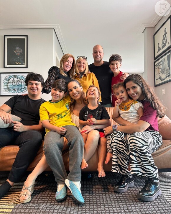 Em visita ao Brasil após três anos, Zilu Godoi curtiu o Dia das Mães ao lado dos três filhos