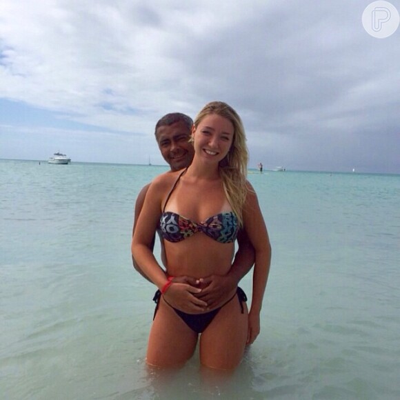 Romário está em Aruba com a nova namorada, Dixie Pratt, de 19 anos