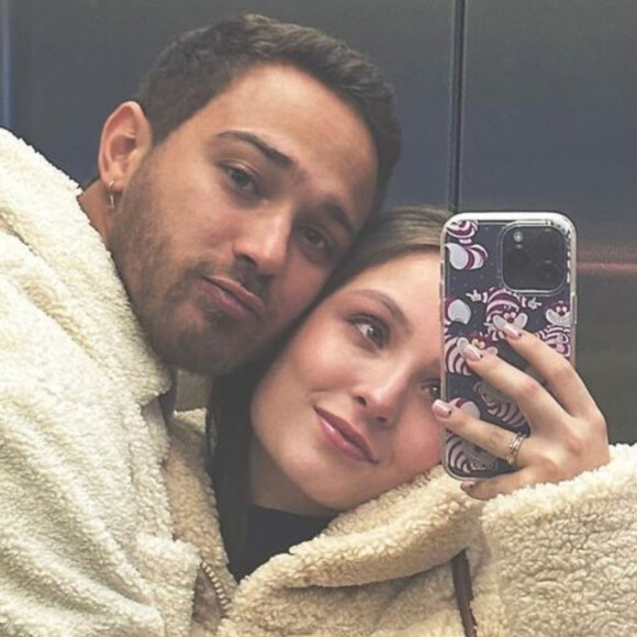 Larissa Manoela fez uma nova declaração para o noivo, André Luiz Frambach, em meio a polêmica com a mãe, Silvana