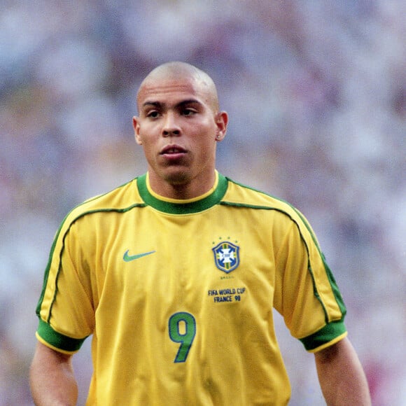 Ronaldo Fenômeno sofreu uma convulsão e ficou de fora da final da Copa do Mundo de 1998